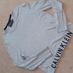 Calvin Klein pullover gray sweater. Super soft. Kids XL.